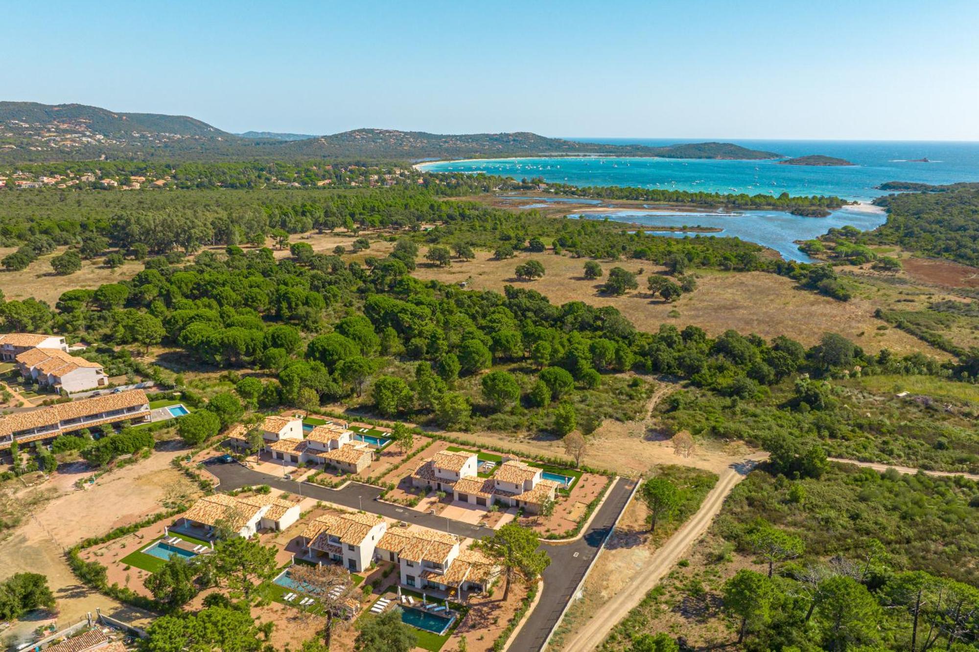بورتو فيكشْيو Calarossa Bay Resort المظهر الخارجي الصورة