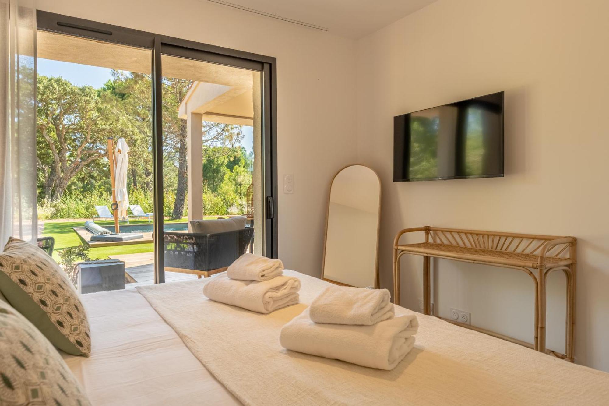 بورتو فيكشْيو Calarossa Bay Resort المظهر الخارجي الصورة